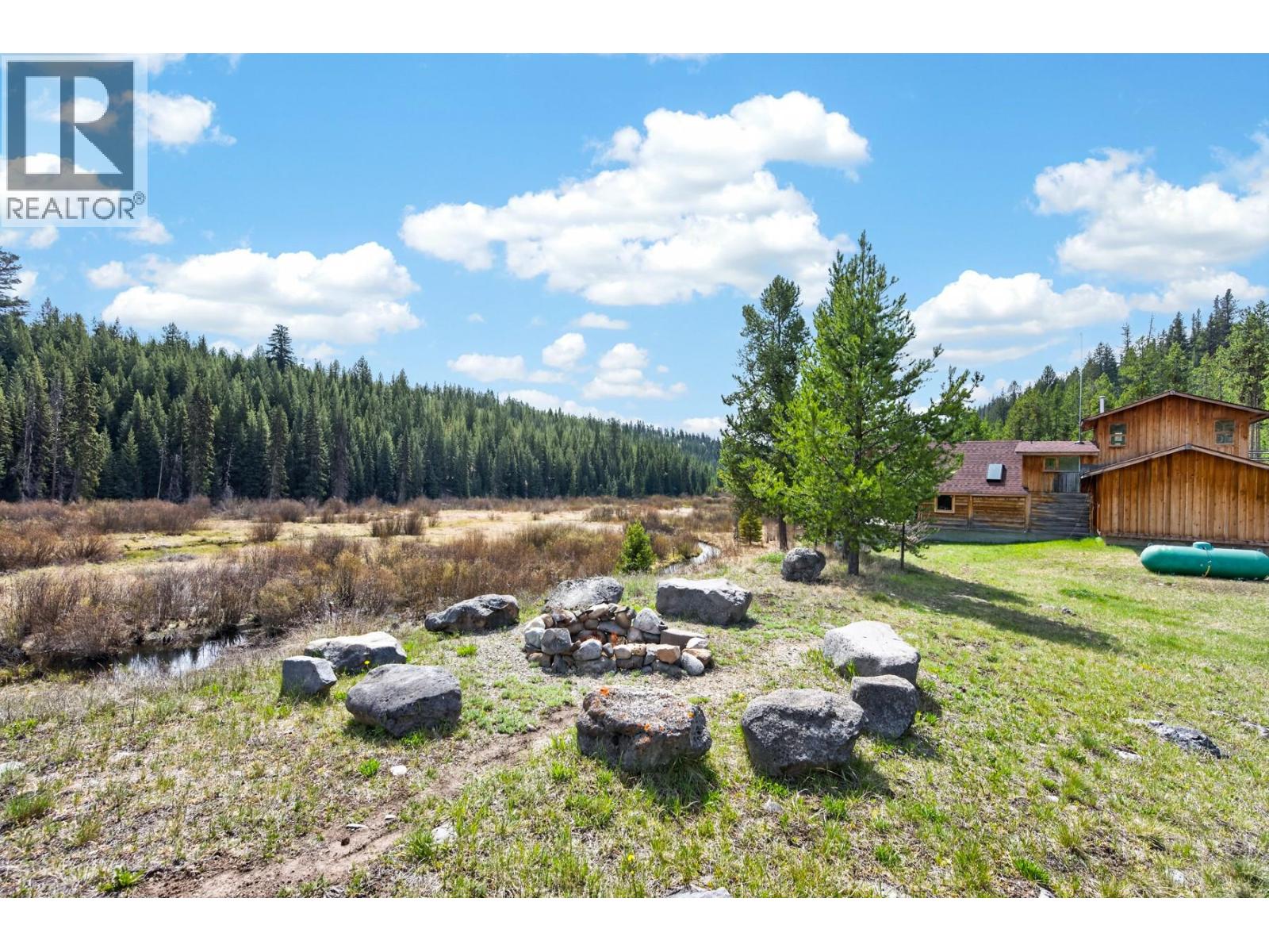 5000 Starshine Way, Merritt, British Columbia  V1K 1B8 - Photo 8 - 10386961