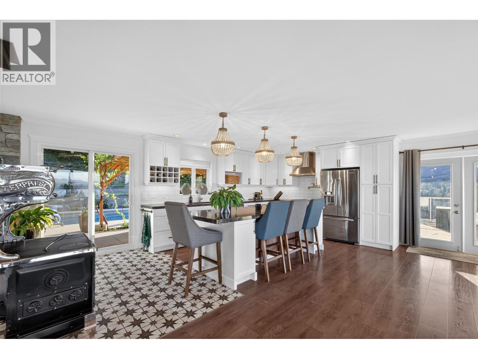 2351 Boucherie Road, West Kelowna, British Columbia  V1Z 2E7 - Photo 6 - 10376407