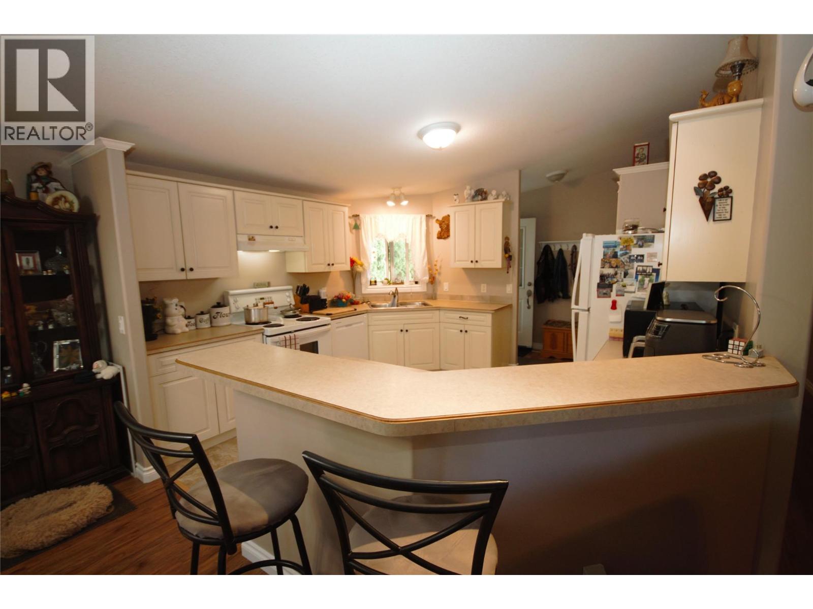 270 Road 2, Oliver, British Columbia  V0H 1T9 - Photo 13 - 10387048