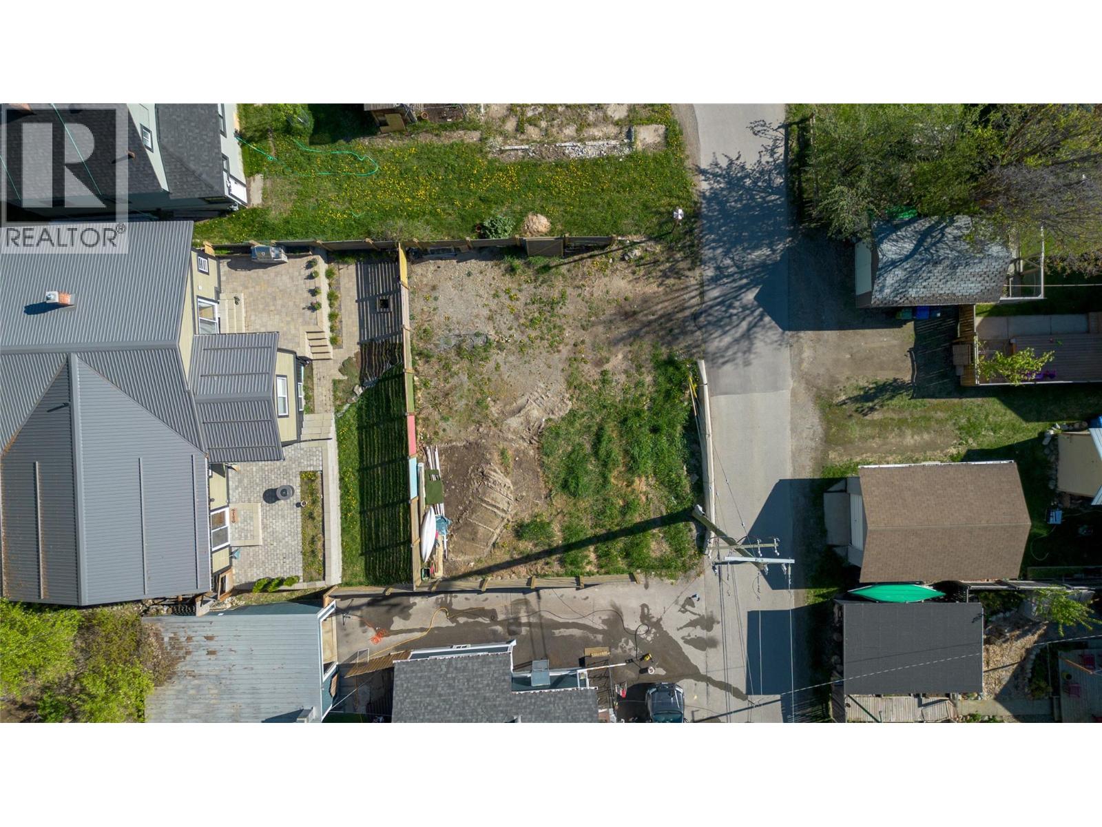 350b Kimberley Avenue, Kimberley, British Columbia  V1A 2J1 - Photo 2 - 10385314