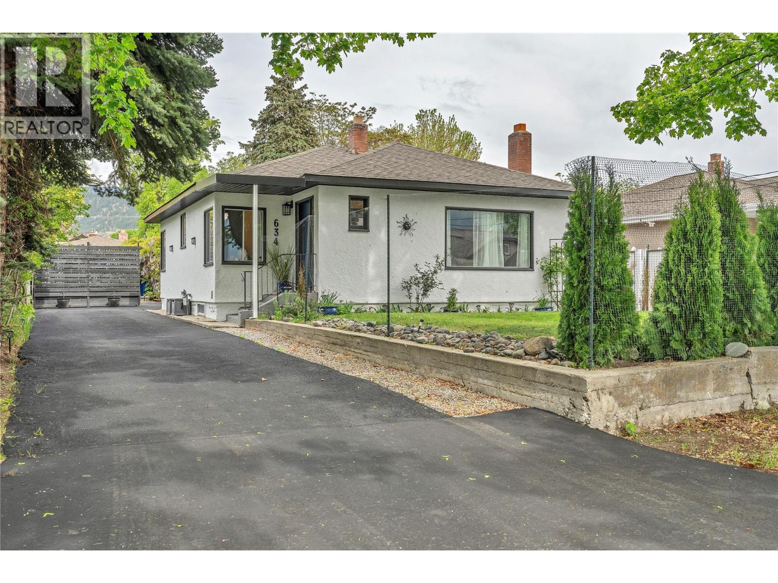 634 Latimer Street, Penticton, British Columbia  V2A 5R6 - Photo 1 - 10387004