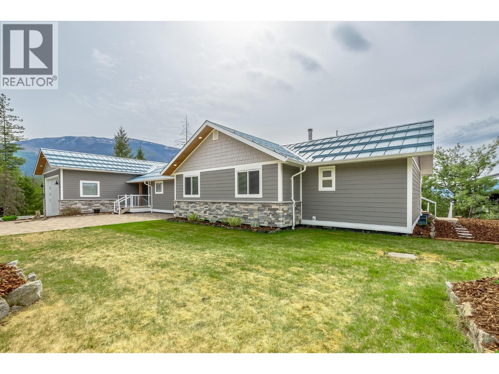 3525 Enderby Mabel Lake Road Unit# 1, enderby, British Columbia