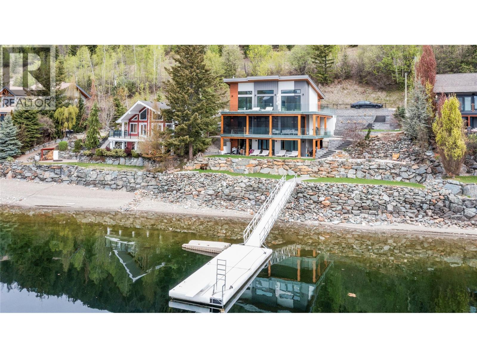 8200 Squilax Anglemont Road Unit# 6, anglemont, British Columbia