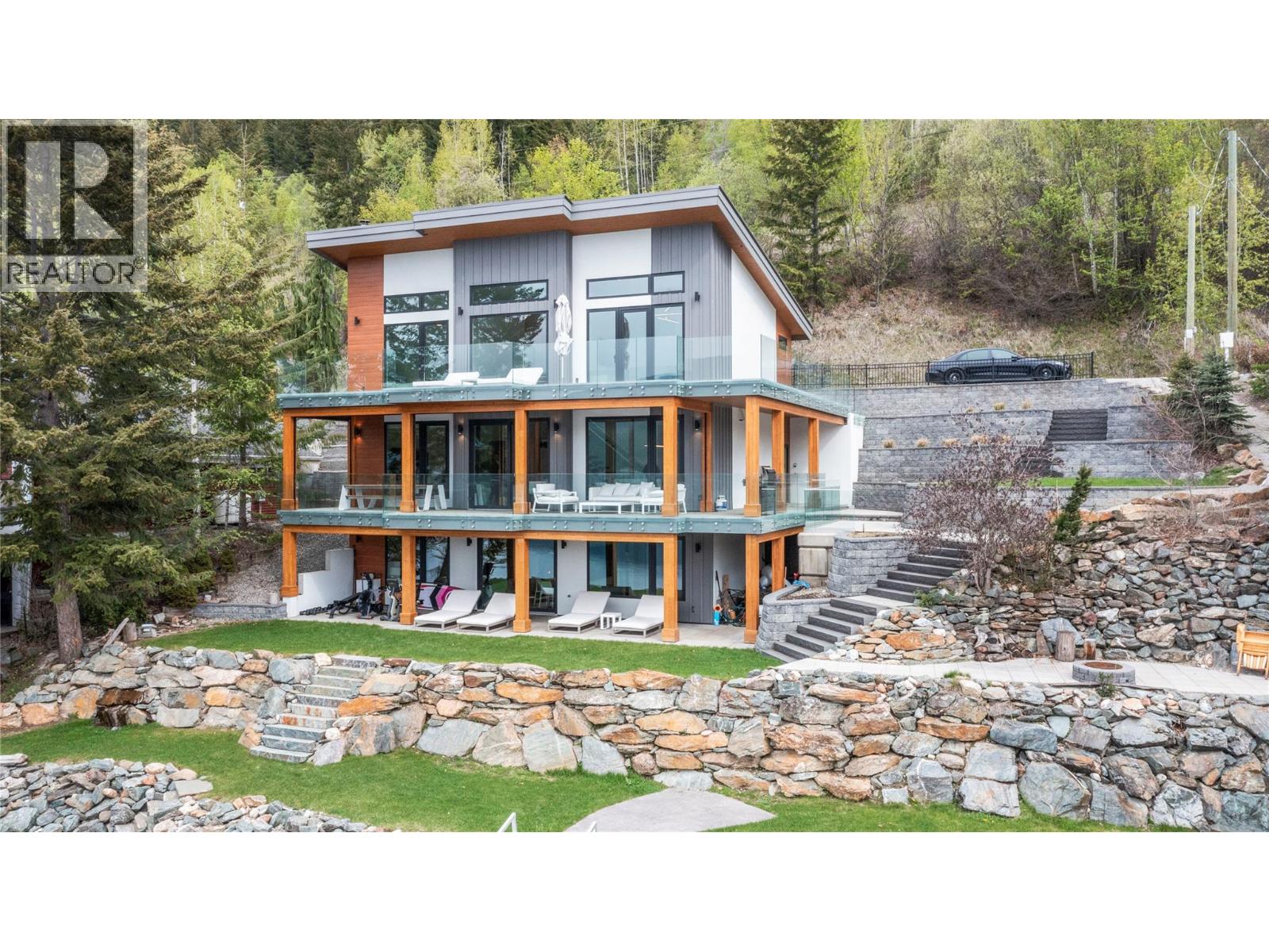 8200 Squilax Anglemont Road Unit# 6, Anglemont, British Columbia  V0E 1M8 - Photo 64 - 10387197