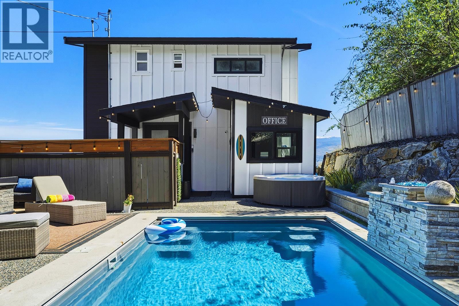 3069 Ourtoland Road, West Kelowna, British Columbia  V1Z 2J3 - Photo 2 - 10386975