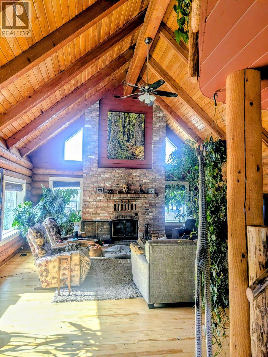 8389 95a Highway, Kimberley, British Columbia  V1A 3L2 - Photo 8 - 10386750