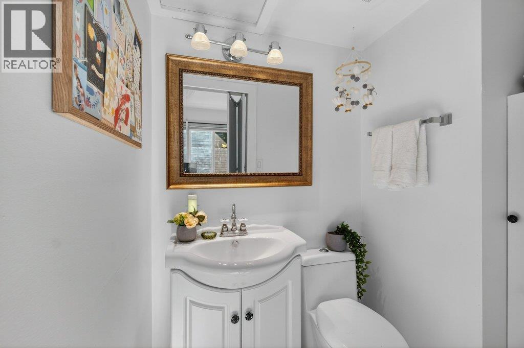 2814 Caen Road, Sorrento, British Columbia  V0E 2W0 - Photo 35 - 10387218