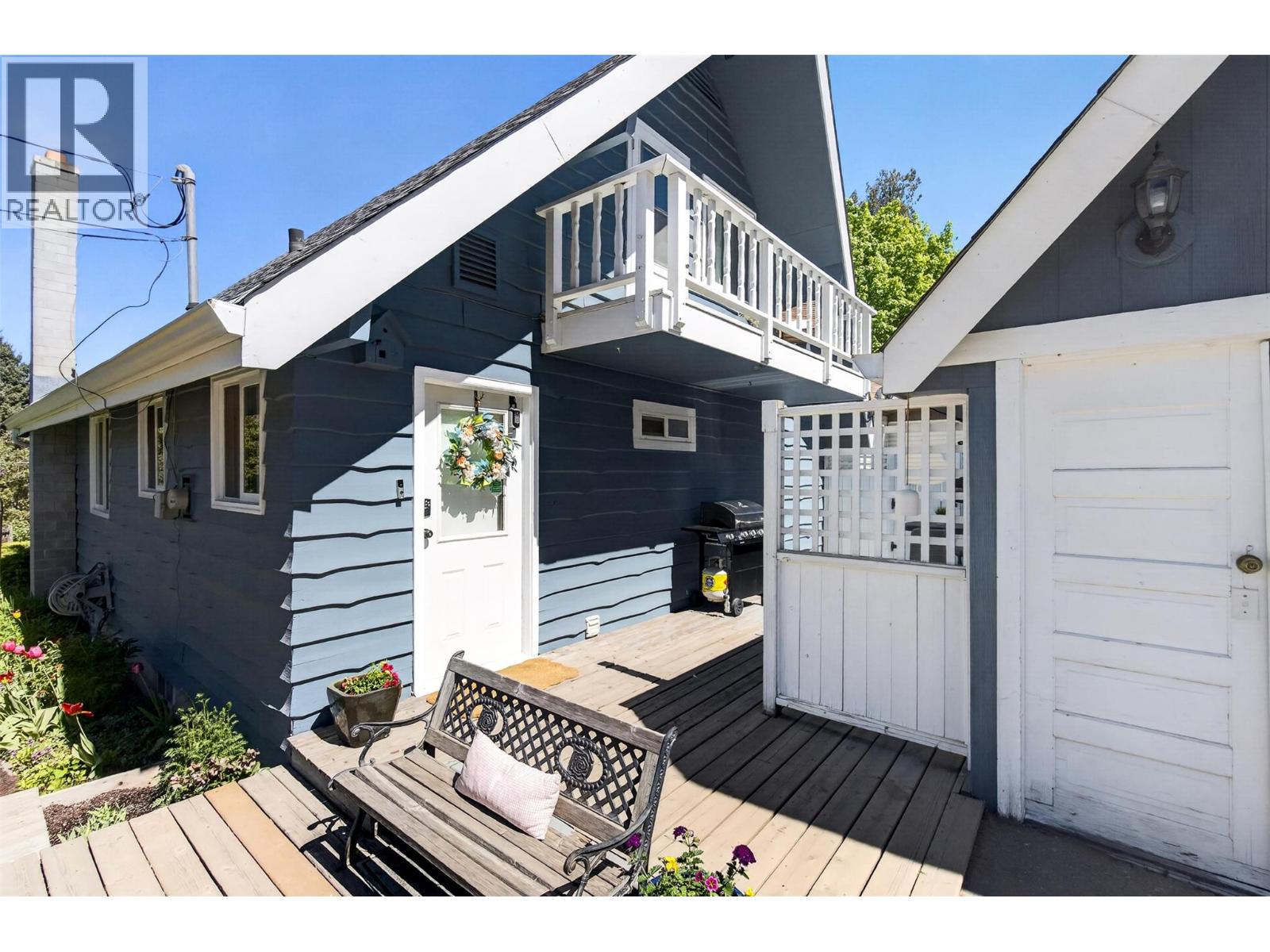 2814 Caen Road, Sorrento, British Columbia  V0E 2W0 - Photo 4 - 10387218