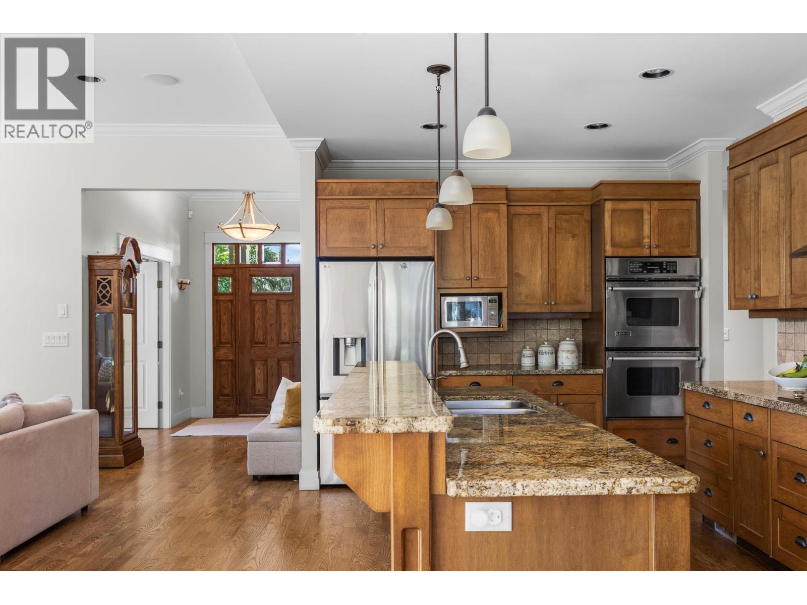 1717 Canyon View Court, Kelowna, British Columbia  V1W 4A2 - Photo 24 - 10386995