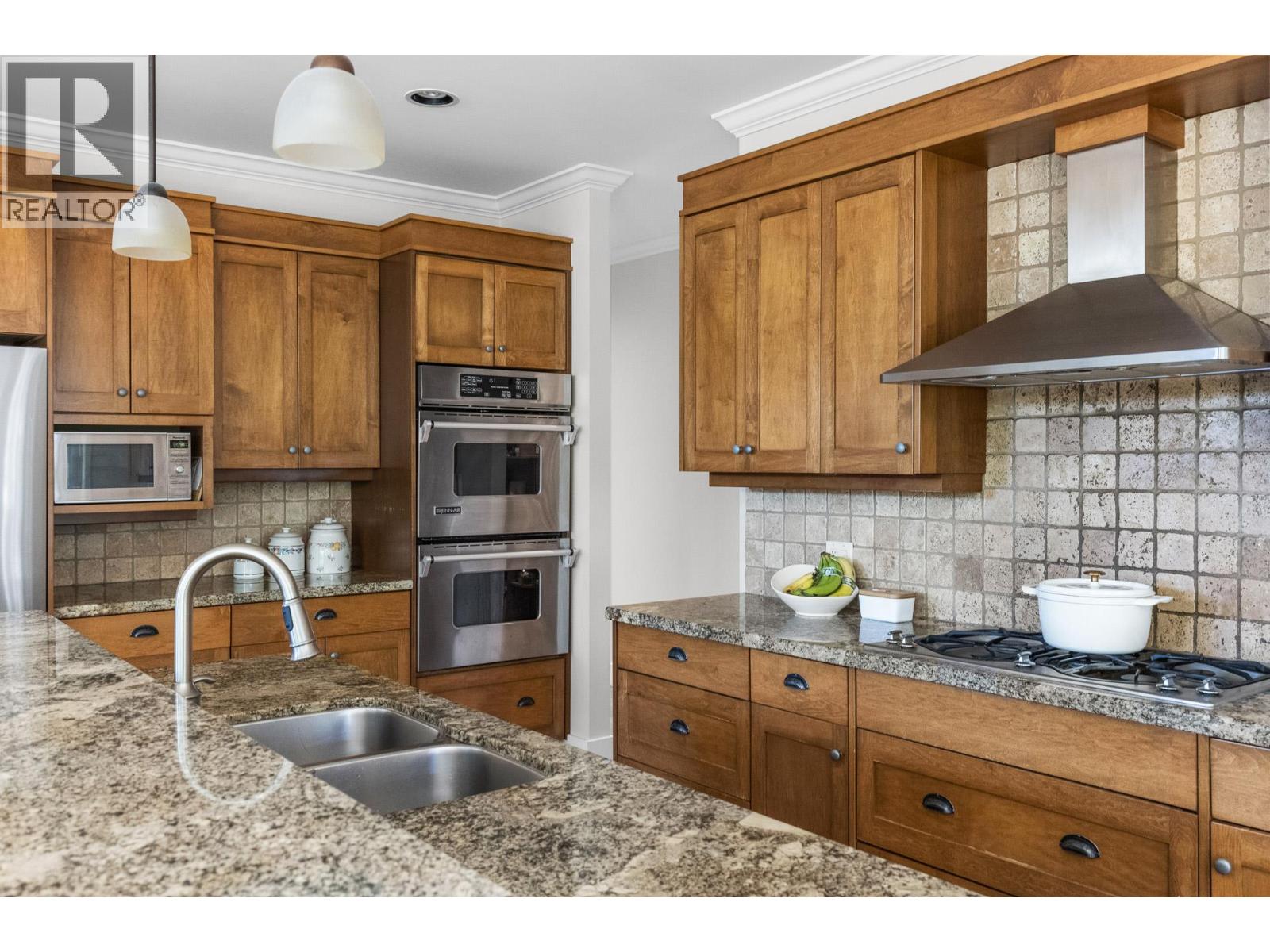 1717 Canyon View Court, Kelowna, British Columbia  V1W 4A2 - Photo 30 - 10386995