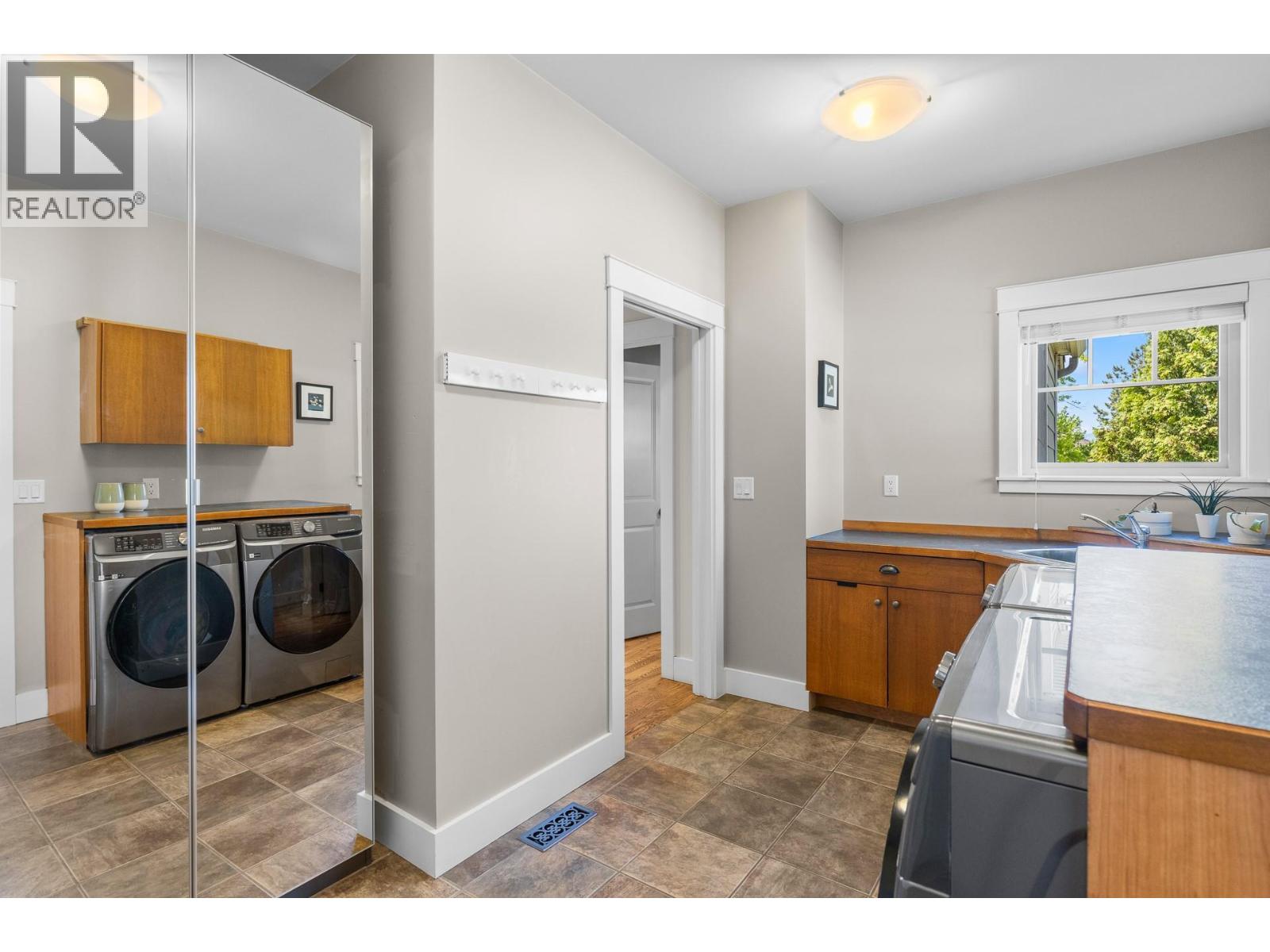 1717 Canyon View Court, Kelowna, British Columbia  V1W 4A2 - Photo 38 - 10386995