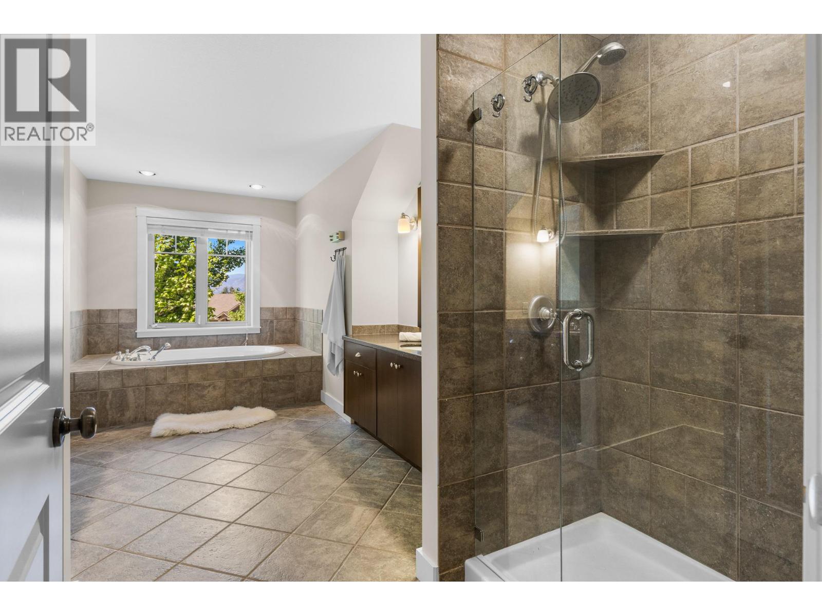 1717 Canyon View Court, Kelowna, British Columbia  V1W 4A2 - Photo 45 - 10386995