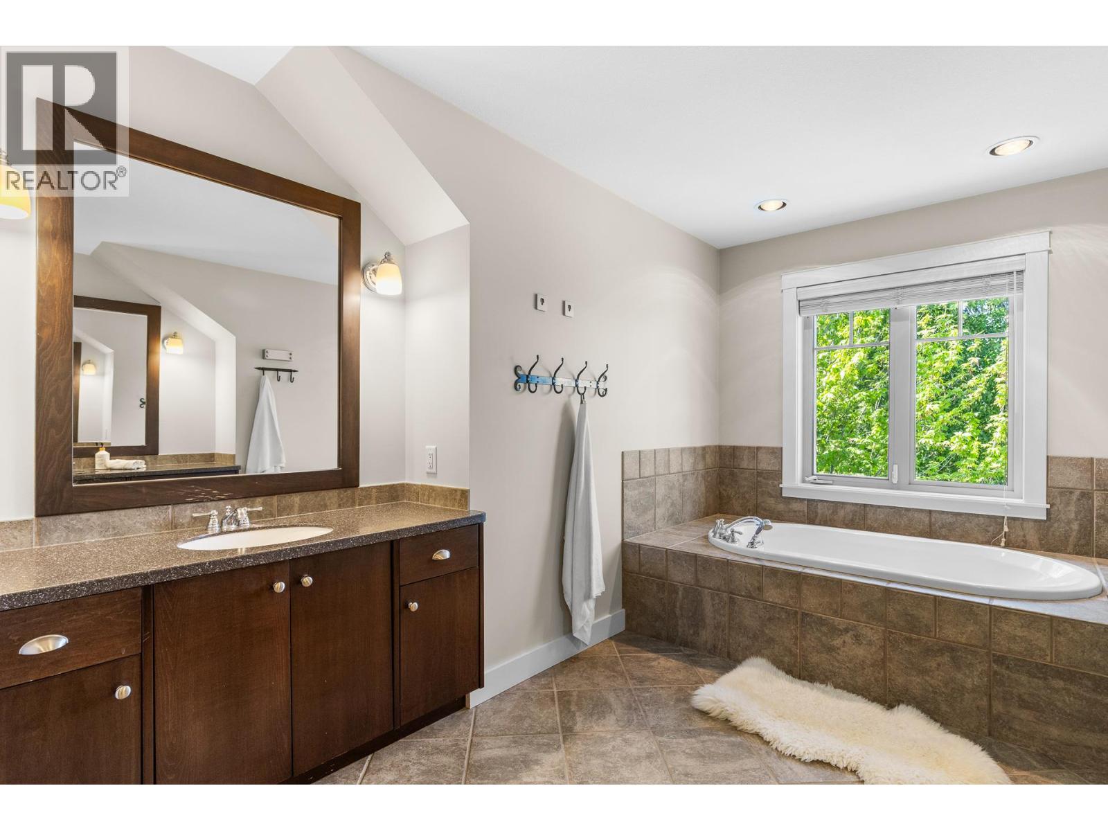 1717 Canyon View Court, Kelowna, British Columbia  V1W 4A2 - Photo 46 - 10386995