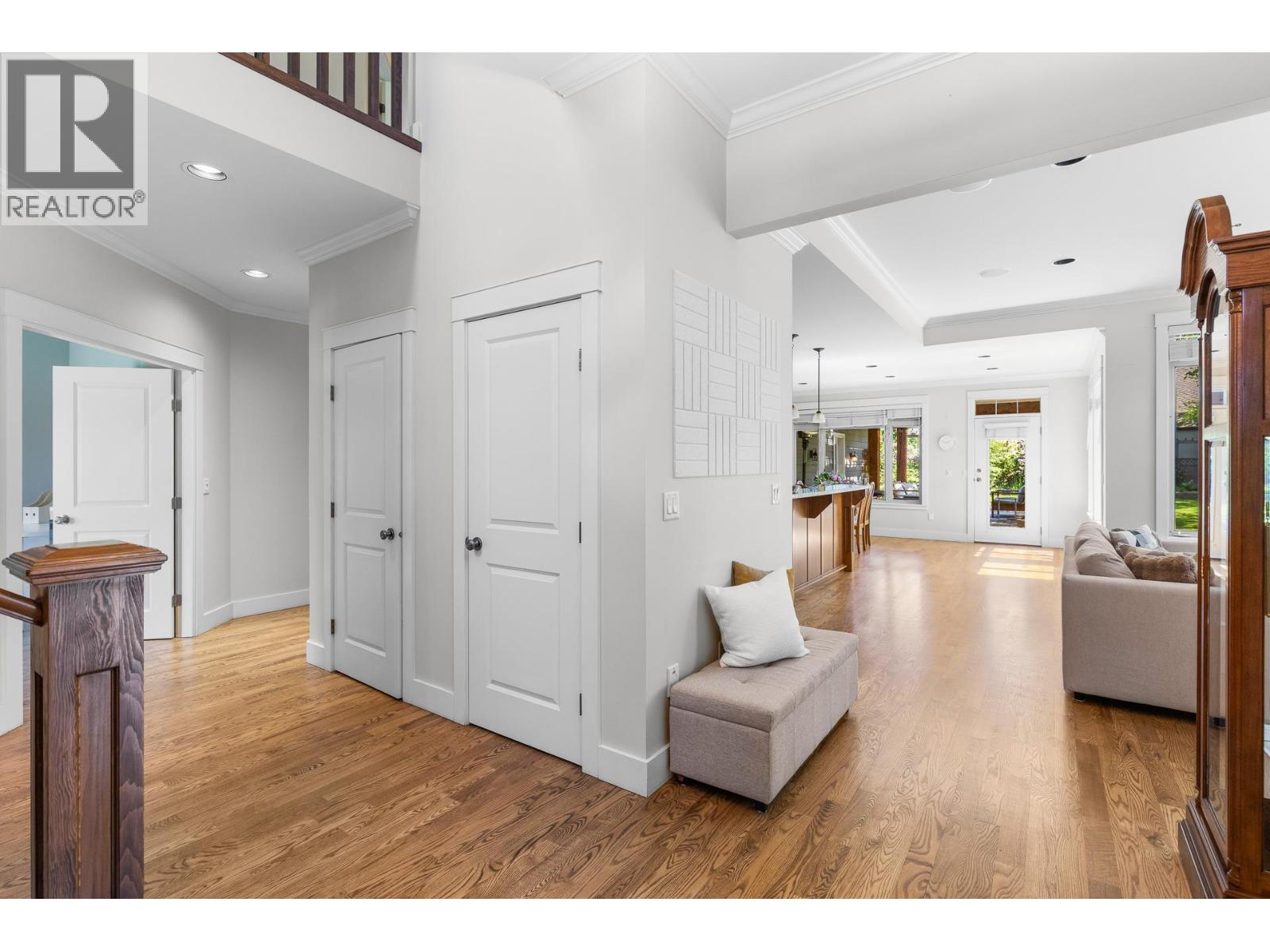 1717 Canyon View Court, Kelowna, British Columbia  V1W 4A2 - Photo 8 - 10386995