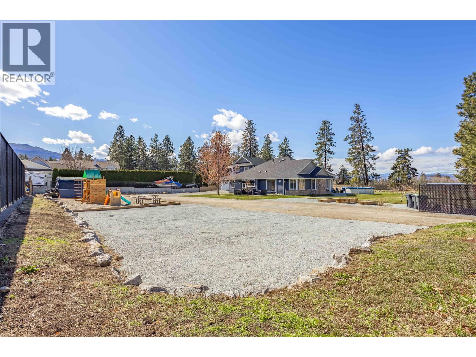 3350 Larkspur Court, Kelowna, British Columbia  V1W 4E4 - Photo 15 - 10387049