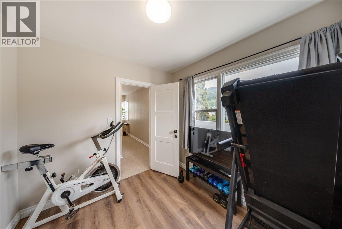 2120 Sixth Avenue, Trail, British Columbia  V1R 3B7 - Photo 14 - 10387044