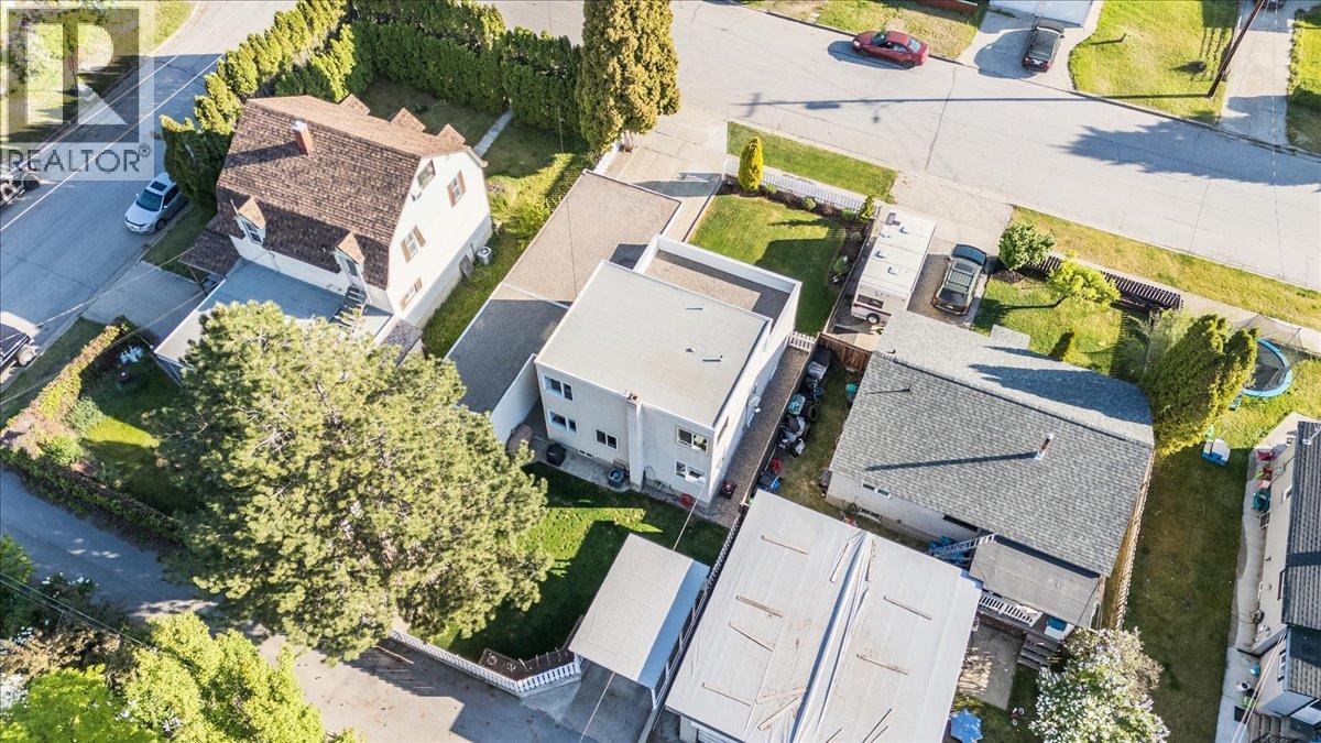 2120 Sixth Avenue, Trail, British Columbia  V1R 3B7 - Photo 51 - 10387044