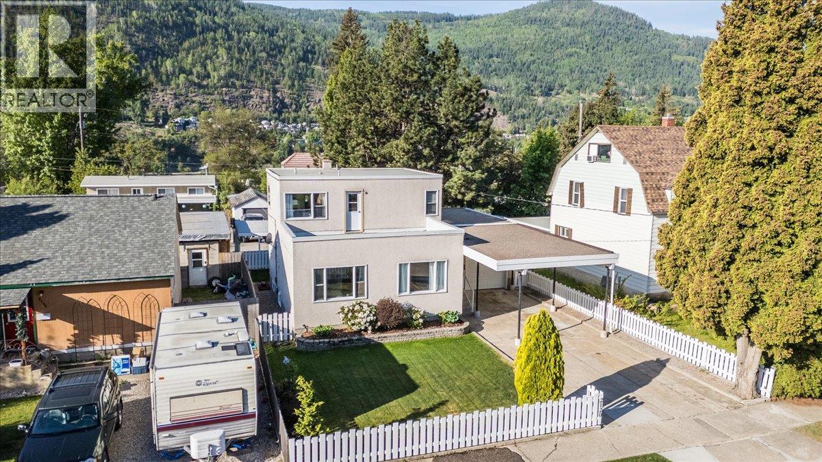 2120 Sixth Avenue, Trail, British Columbia  V1R 3B7 - Photo 66 - 10387044