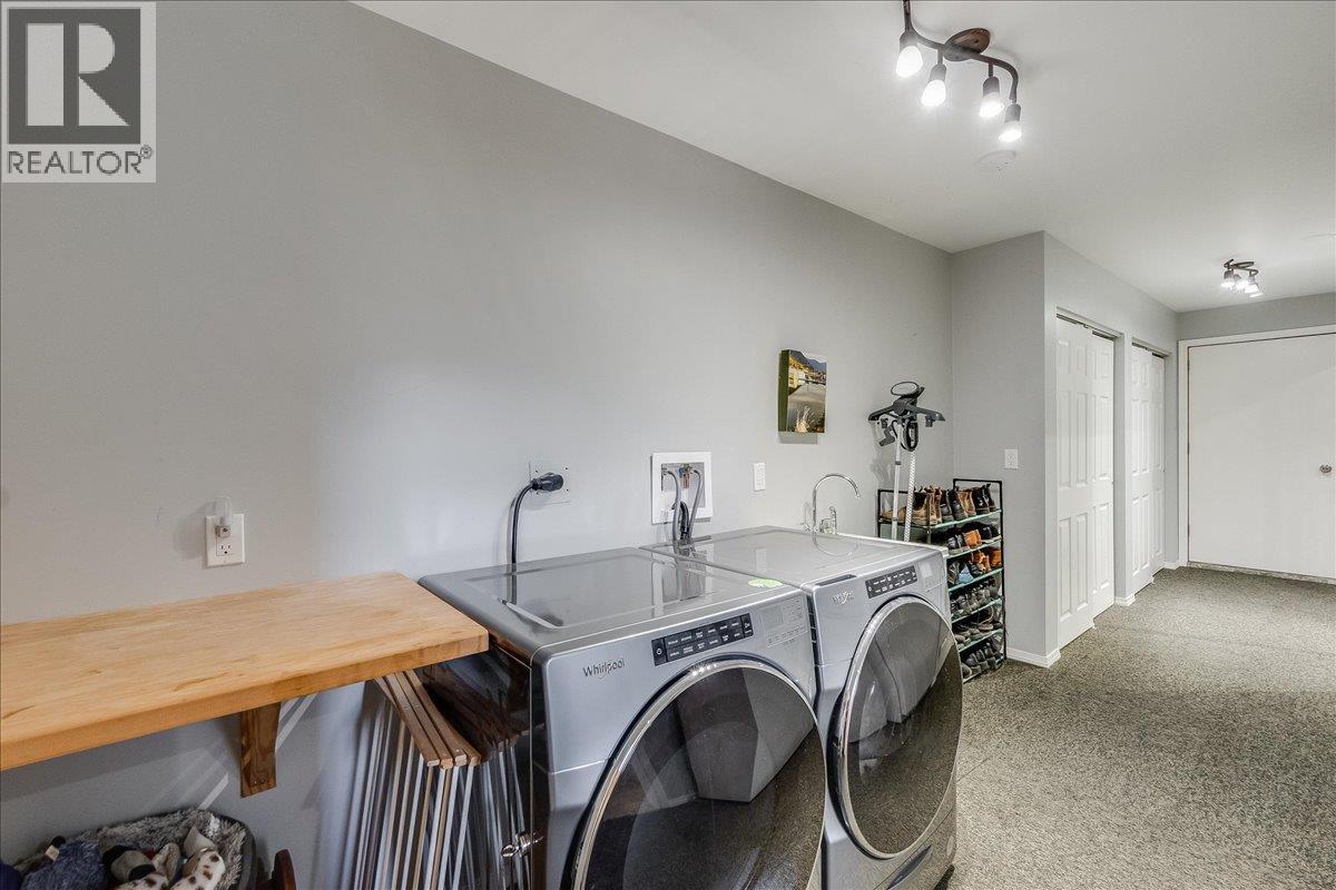 567 Goddard Road, Nelson, British Columbia  V1L 6H8 - Photo 33 - 10386358
