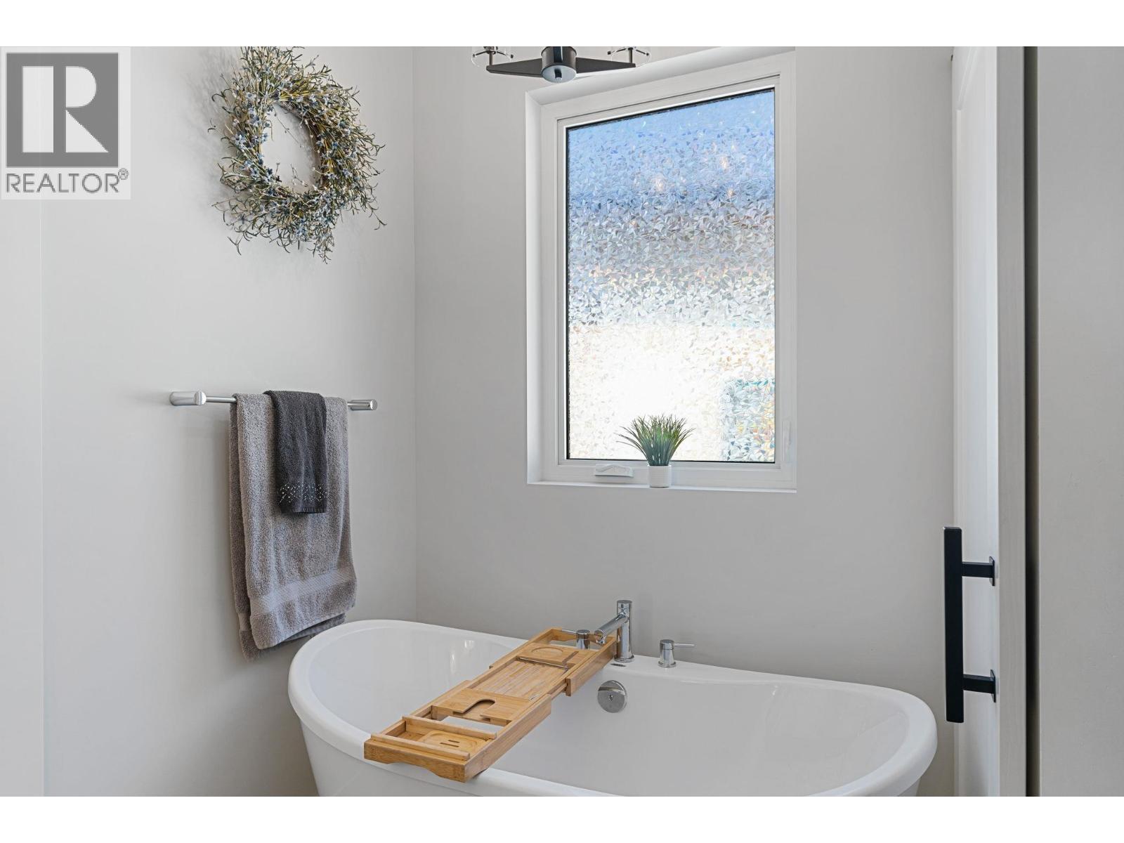 10100 Tyndall Road Unit# 13, Lake Country, British Columbia  V4V 0A9 - Photo 22 - 10387063