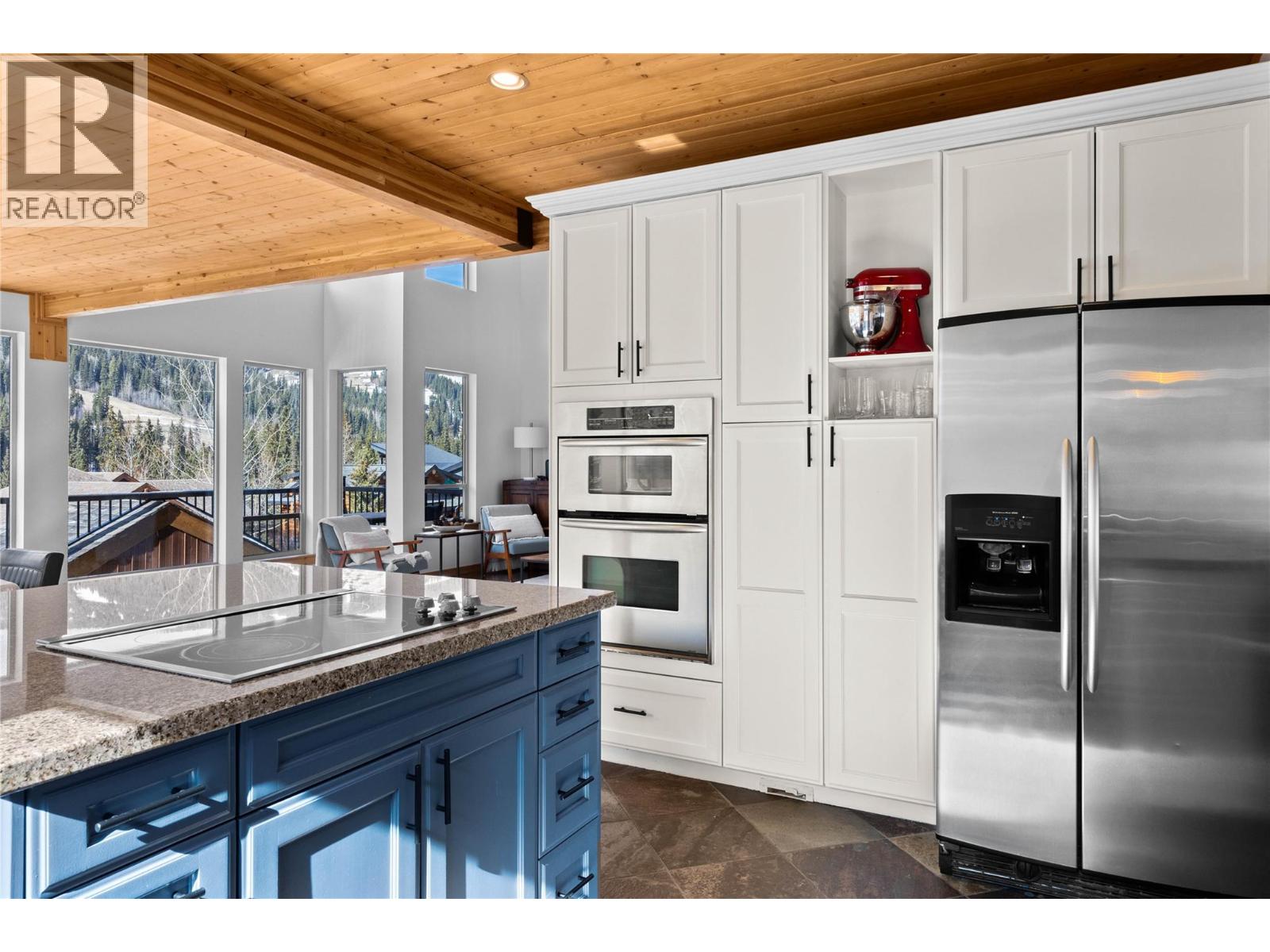 2431 Fairways Drive, Sun Peaks, British Columbia  V0E 5N0 - Photo 10 - 10387155
