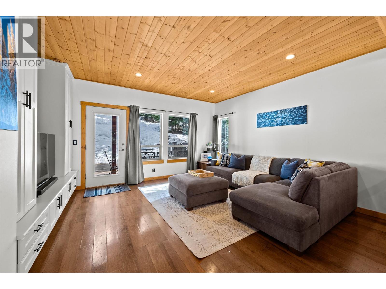 2431 Fairways Drive, Sun Peaks, British Columbia  V0E 5N0 - Photo 12 - 10387155