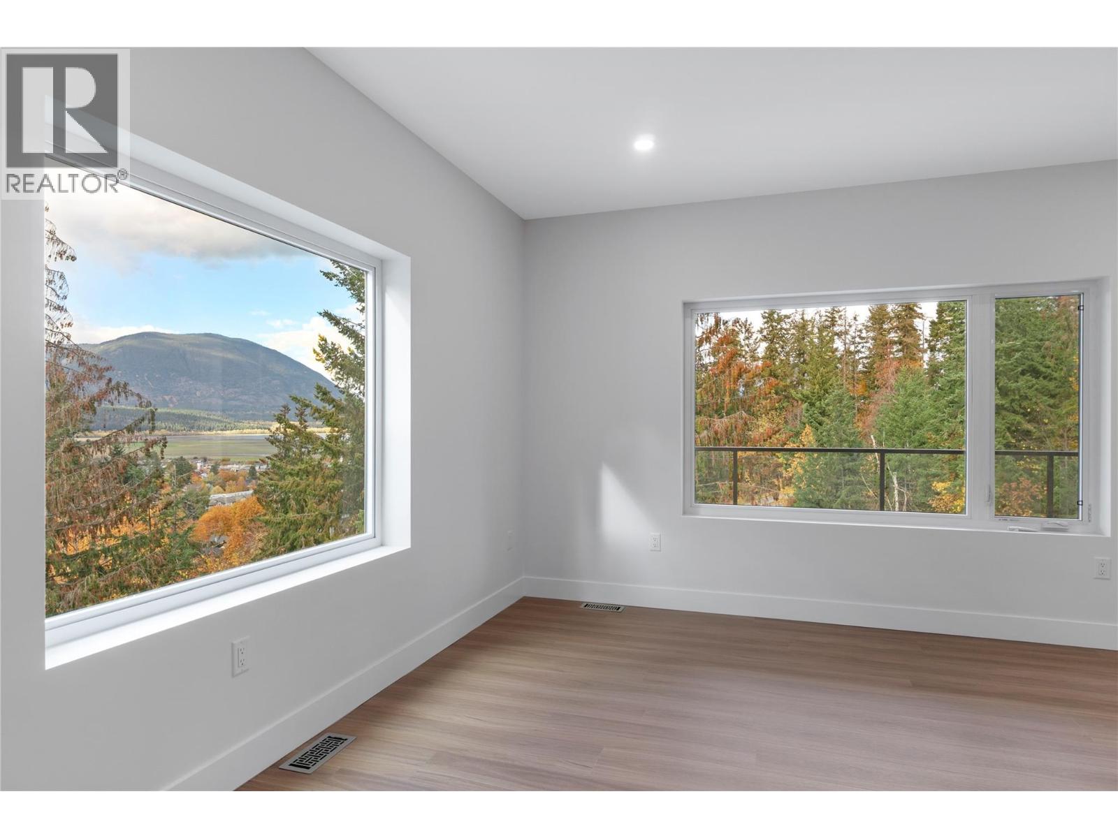 633 9 Street Se, Salmon Arm, British Columbia  V1E 2C2 - Photo 30 - 10387206
