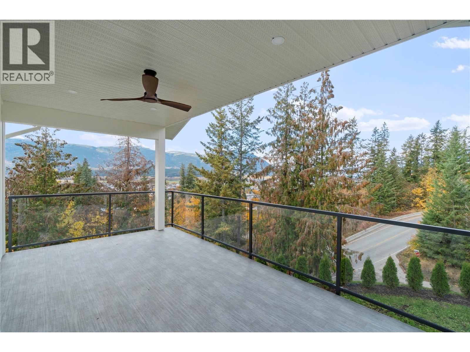633 9 Street Se, Salmon Arm, British Columbia  V1E 2C2 - Photo 35 - 10387206