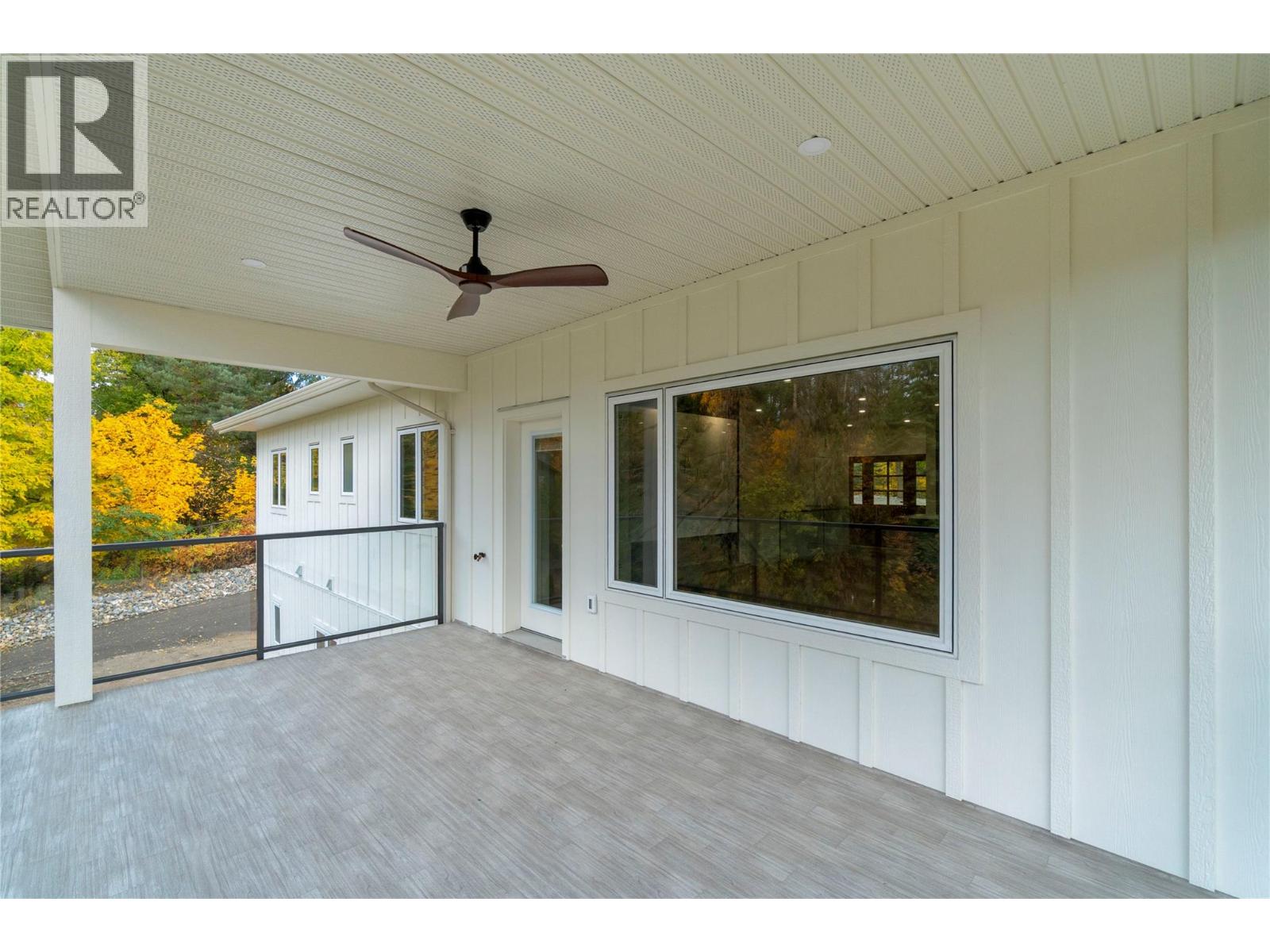 633 9 Street Se, Salmon Arm, British Columbia  V1E 2C2 - Photo 37 - 10387206