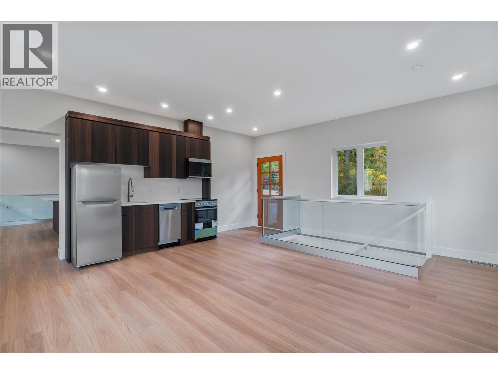 633 9 Street Se, Salmon Arm, British Columbia  V1E 2C2 - Photo 41 - 10387206