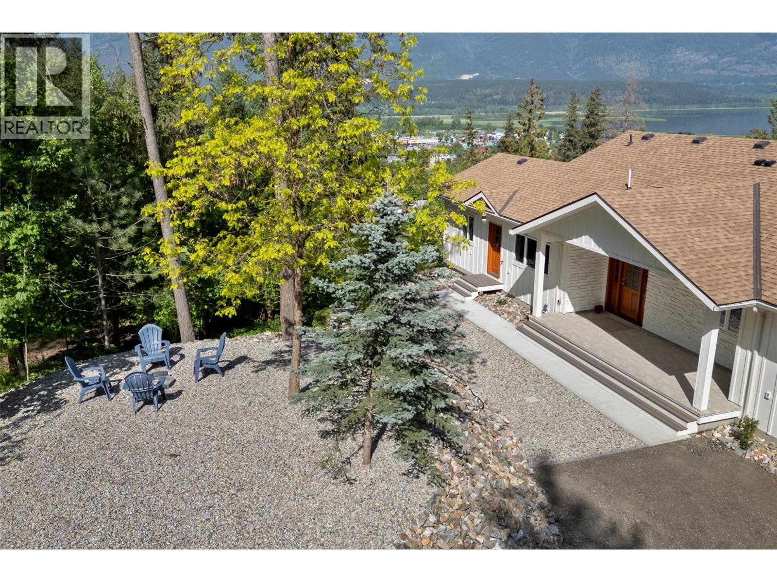 633 9 Street Se, Salmon Arm, British Columbia  V1E 2C2 - Photo 5 - 10387206