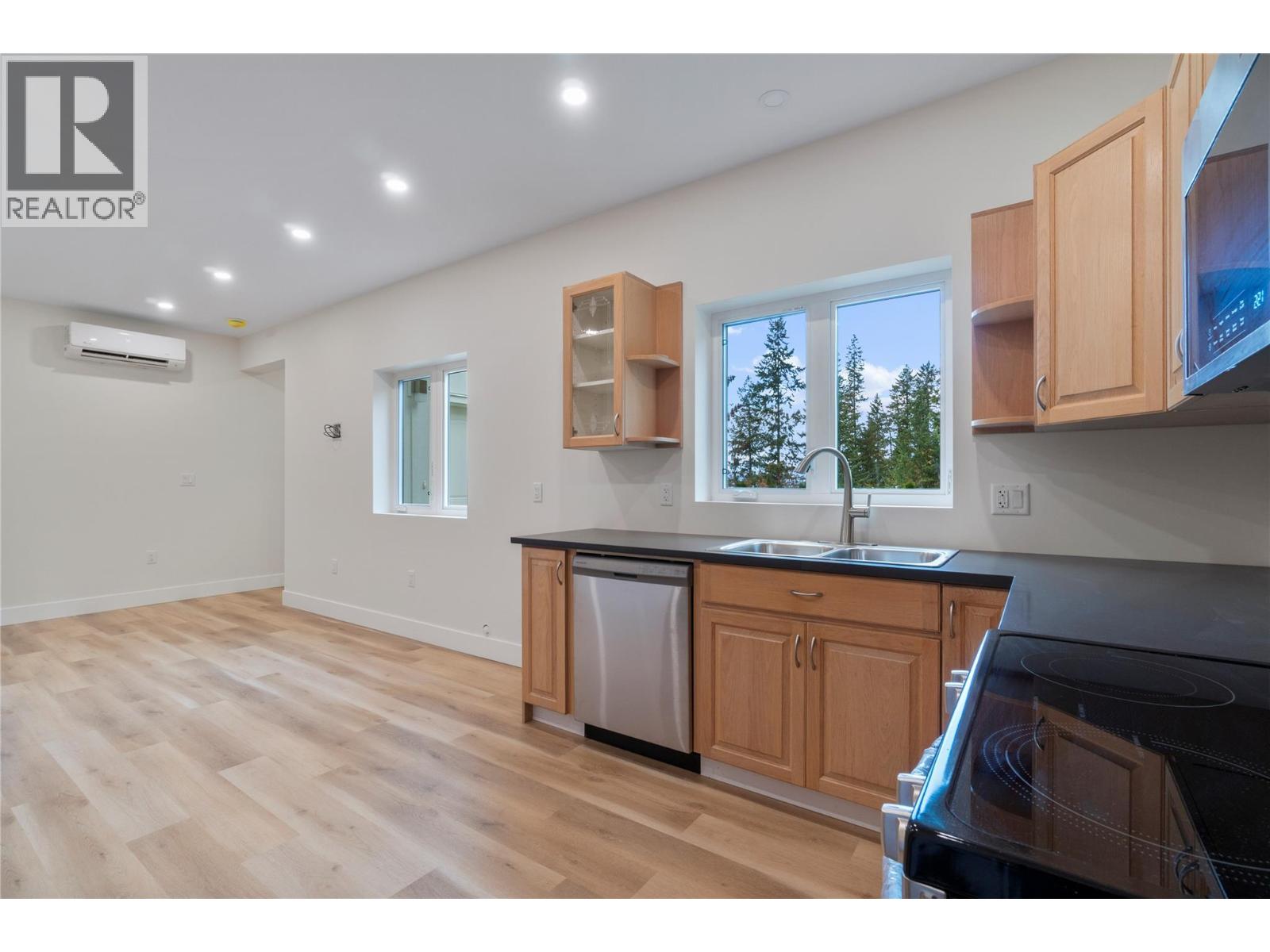 633 9 Street Se, Salmon Arm, British Columbia  V1E 2C2 - Photo 82 - 10387206