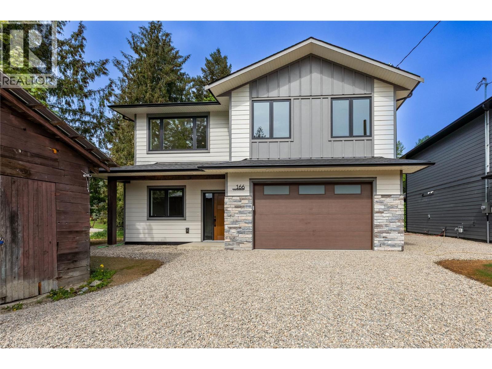 166 2nd Avenue, grindrod, British Columbia