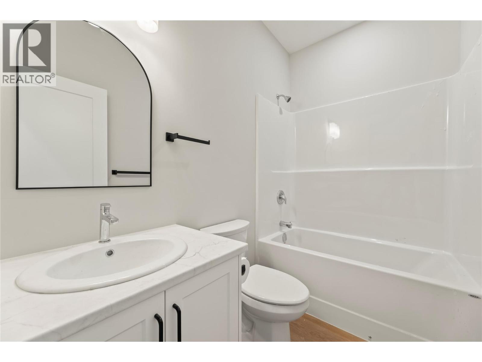 166 2nd Avenue, Grindrod, British Columbia  V1E 3J4 - Photo 26 - 10386920