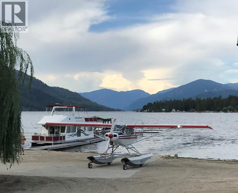 100 Sandner Road, Christina Lake, British Columbia  V0H 1E0 - Photo 10 - 10386657