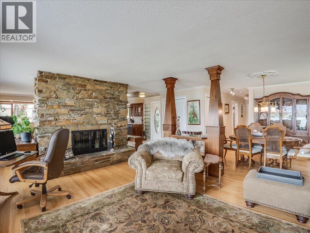 100 Sandner Road, Christina Lake, British Columbia  V0H 1E0 - Photo 21 - 10386657