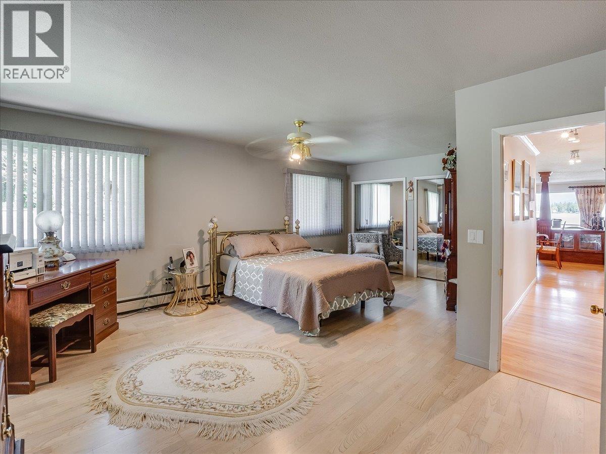 100 Sandner Road, Christina Lake, British Columbia  V0H 1E0 - Photo 22 - 10386657