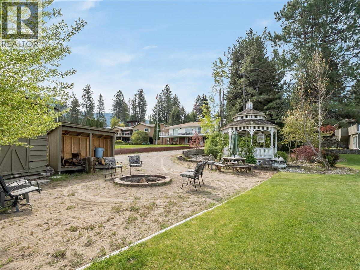 100 Sandner Road, Christina Lake, British Columbia  V0H 1E0 - Photo 45 - 10386657