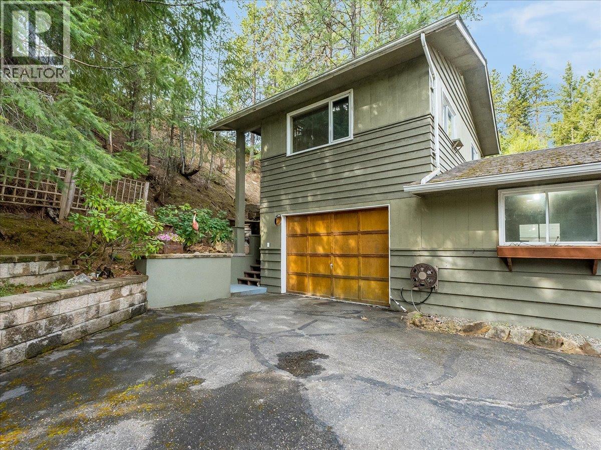 100 Sandner Road, Christina Lake, British Columbia  V0H 1E0 - Photo 47 - 10386657