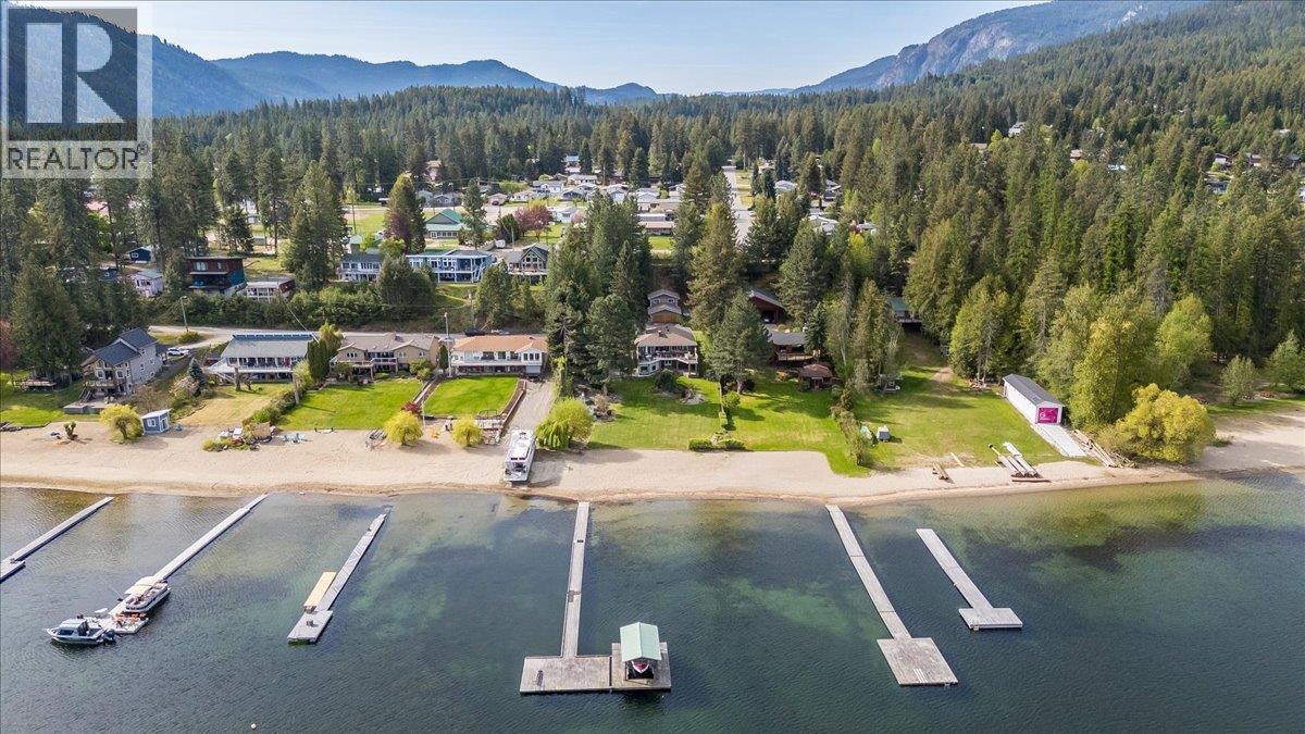 100 Sandner Road, Christina Lake, British Columbia  V0H 1E0 - Photo 9 - 10386657