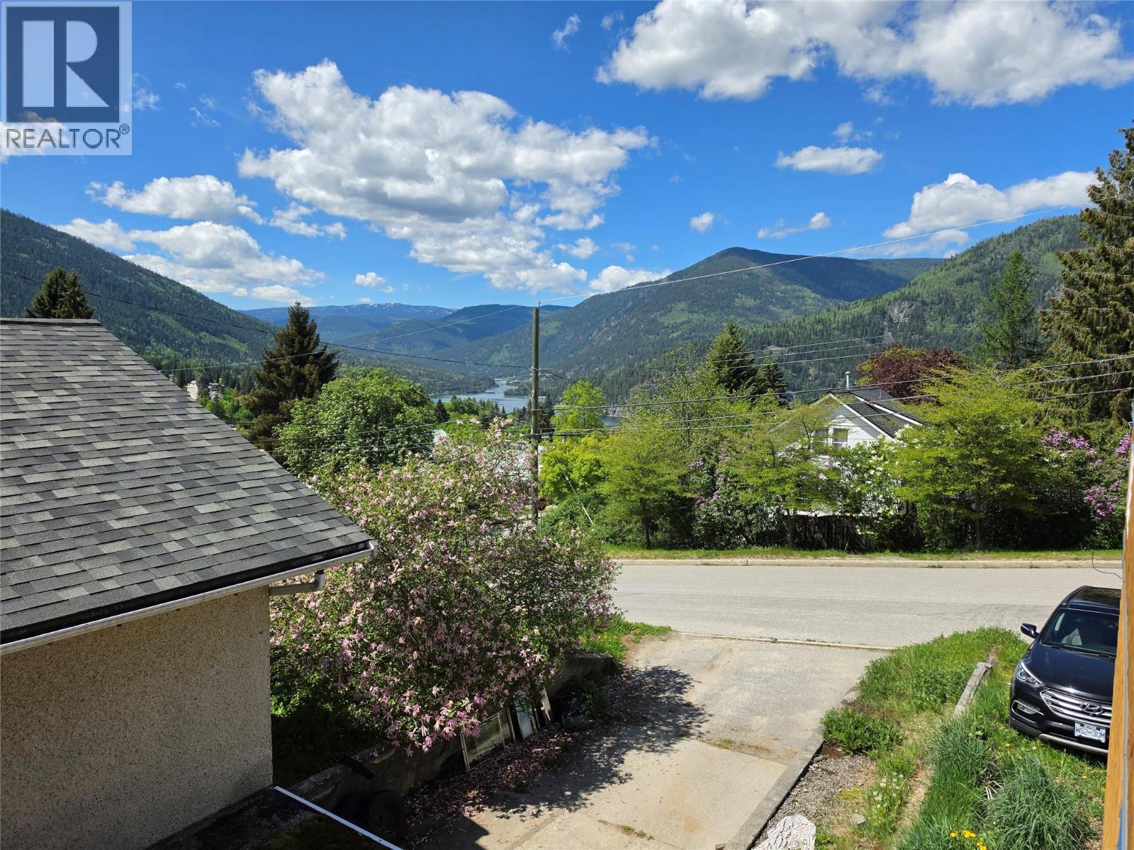 506 Delbruck Street, Nelson, British Columbia  V1L 5L6 - Photo 12 - 10386599