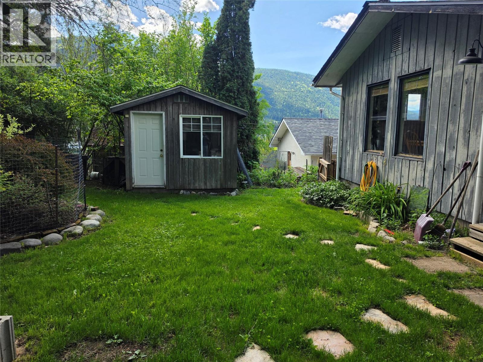 506 Delbruck Street, Nelson, British Columbia  V1L 5L6 - Photo 34 - 10386599