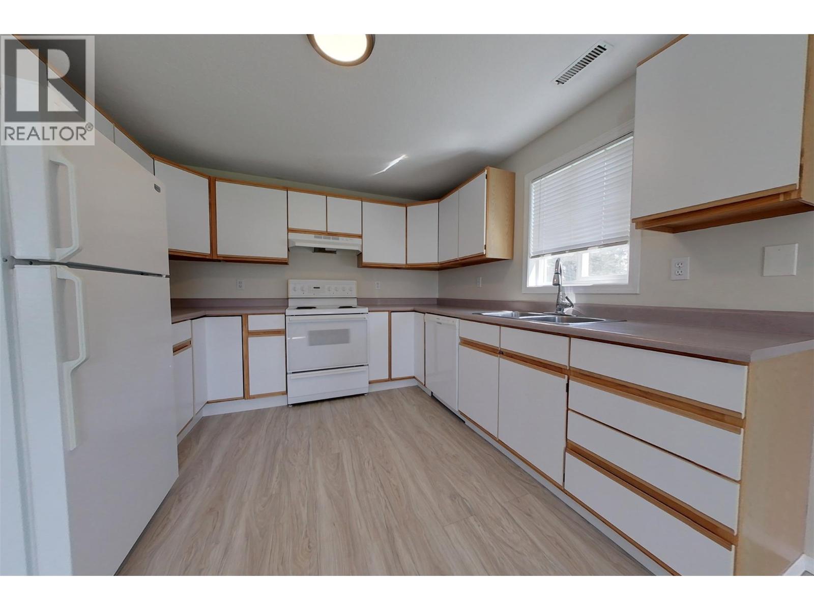 235 10th Avenue S, Cranbrook, British Columbia  V1C 2N3 - Photo 12 - 10387305