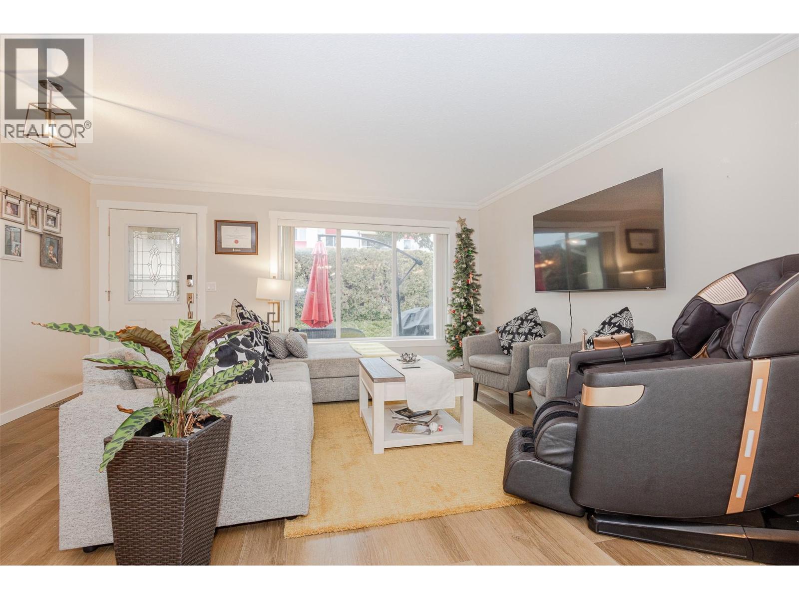 205 Gerstmar Road Unit# 1, Kelowna, British Columbia  V1X 4A6 - Photo 3 - 10387166