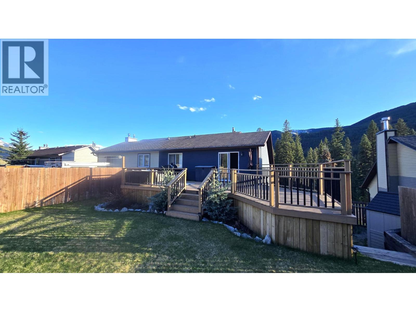 28 Cassiar Drive, Elkford, British Columbia  V0B 1H0 - Photo 31 - 10386214