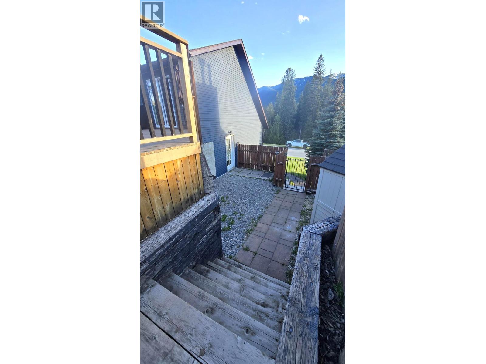 28 Cassiar Drive, Elkford, British Columbia  V0B 1H0 - Photo 37 - 10386214