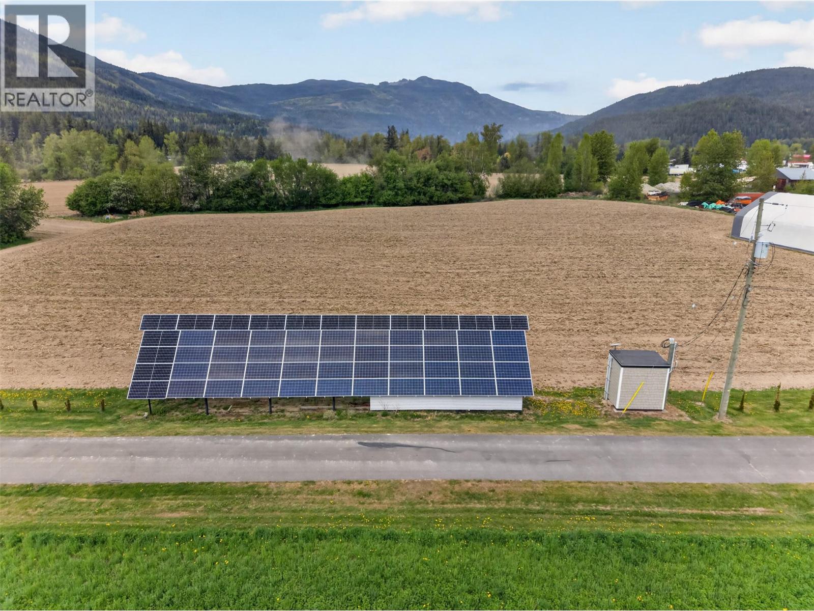 1200 Trans Canada Highway, Sicamous, British Columbia  V0E 2V0 - Photo 31 - 10386801