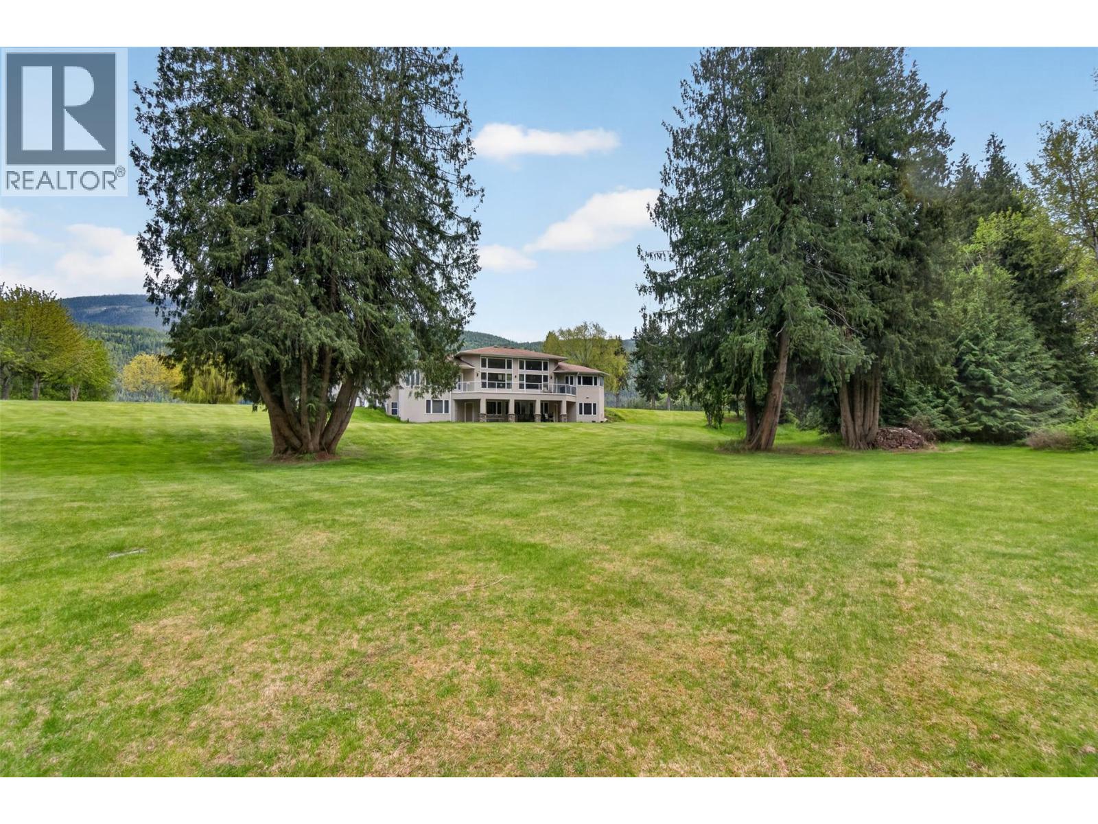 1200 Trans Canada Highway, Sicamous, British Columbia  V0E 2V0 - Photo 40 - 10386801