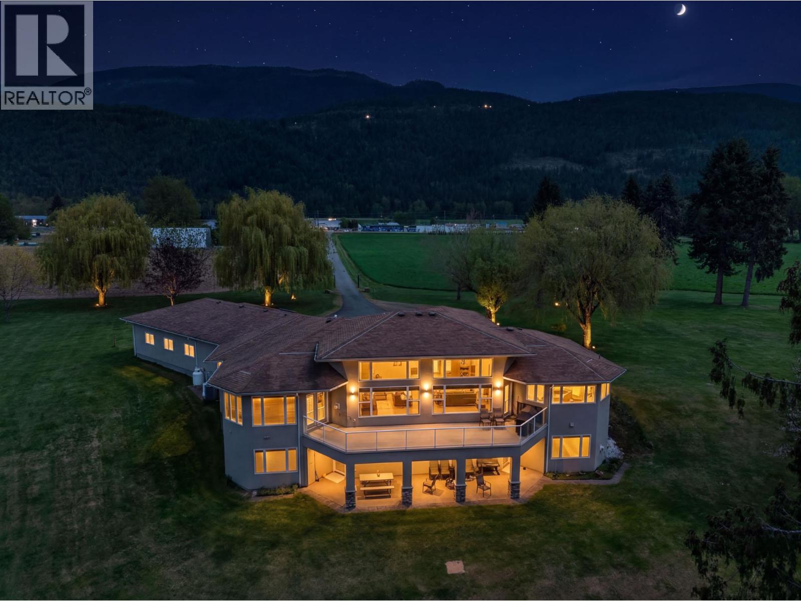1200 Trans Canada Highway, Sicamous, British Columbia  V0E 2V0 - Photo 42 - 10386801