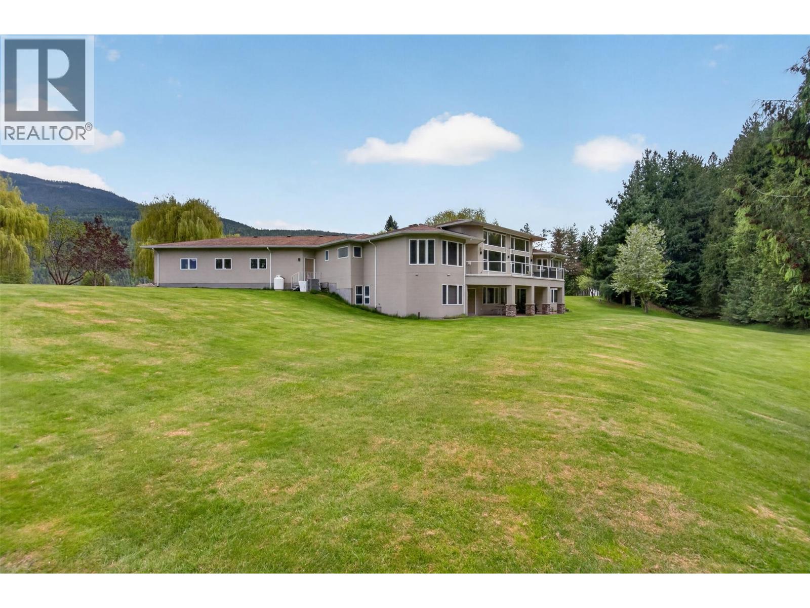 1200 Trans Canada Highway, Sicamous, British Columbia  V0E 2V0 - Photo 43 - 10386801